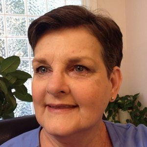 Meet your Posher, Carolyn